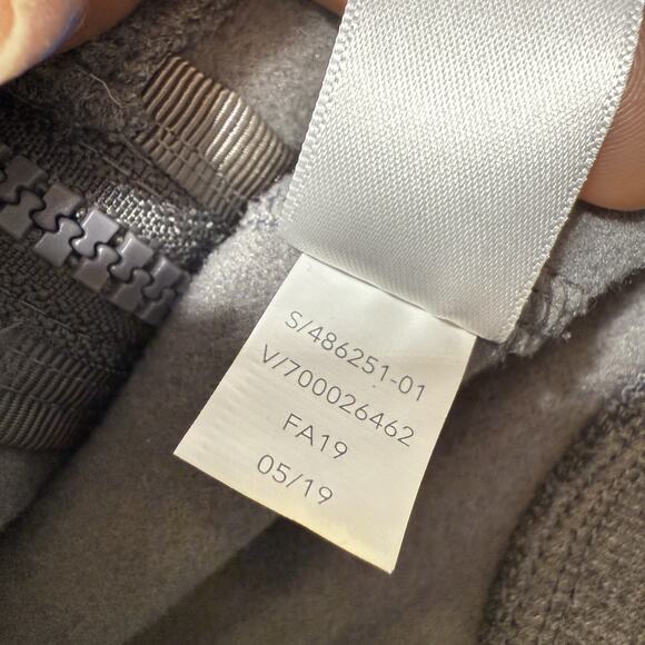 Athleta Triumph Hoodie Full Zip Sweatshirt Womens Workout Running XS Gray - Picture 9 of 11